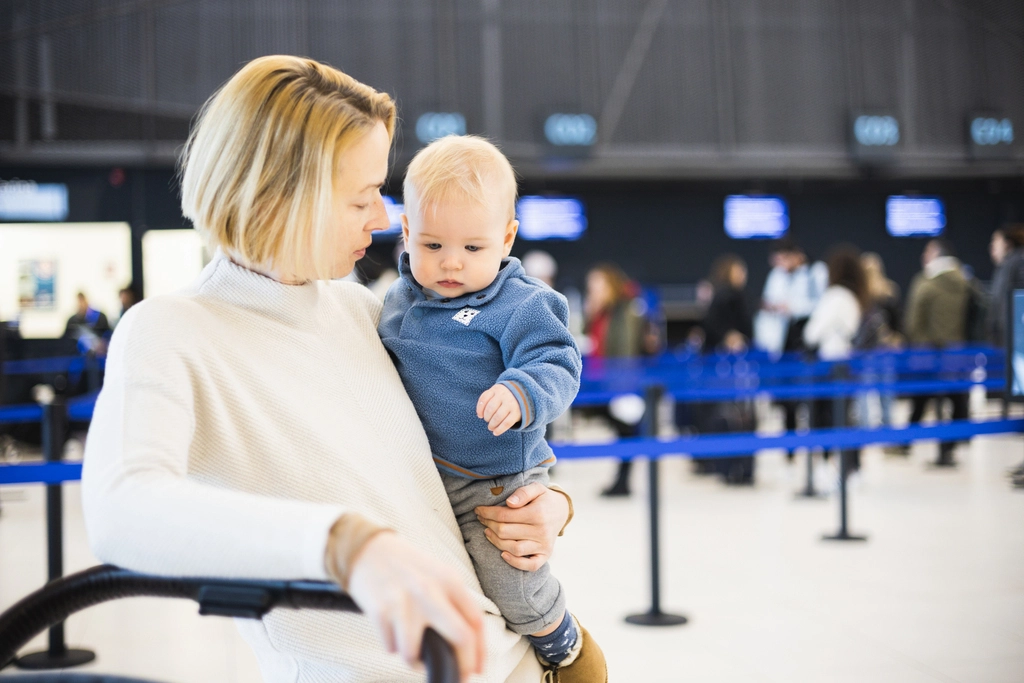 Airport, Assistance, Mother, Child, Meet and Greet, Fast Track, Travel