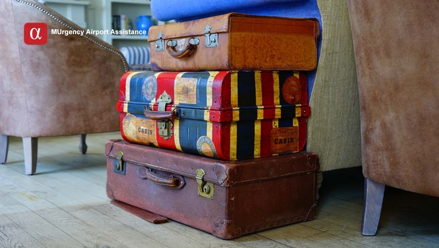 lost luggage, lost and found luggage, identify luggage at airport, bags for airport, tag bags for airport, check-in luggage tips,